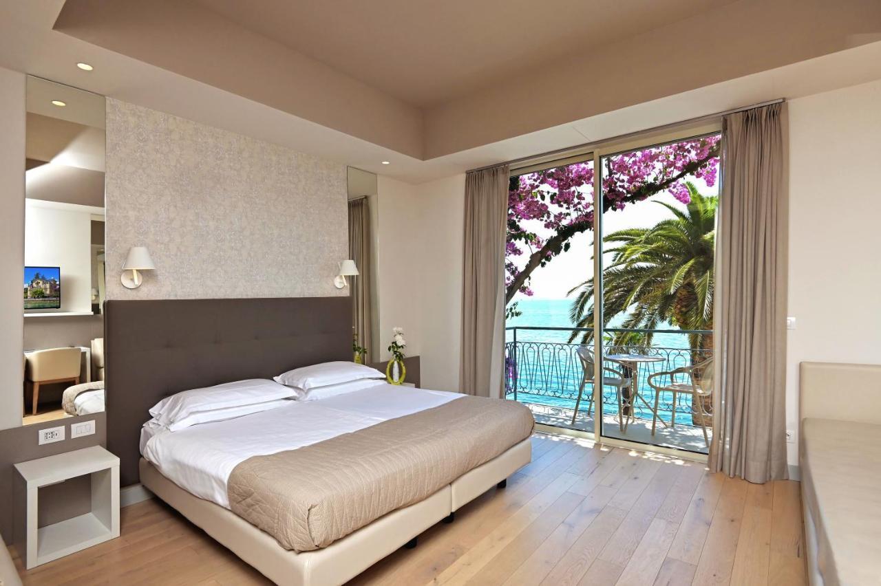 Hotel Monte Baldo E Villa Acquarone Gardone Riviera Bagian luar foto